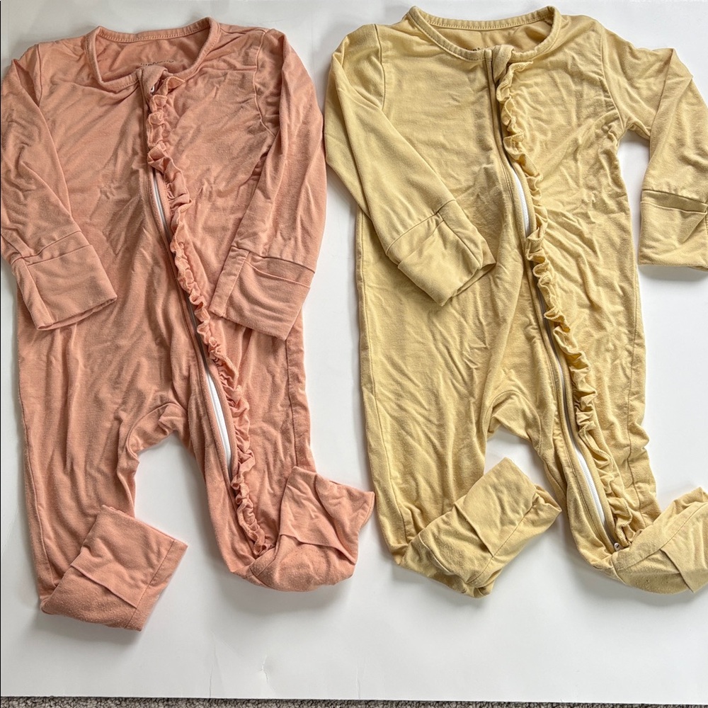 Bamboo Ruffle Convertible Sleeper Pink Yellow LOT-2 Size 6 months (66 cm) - Picture 2 of 8